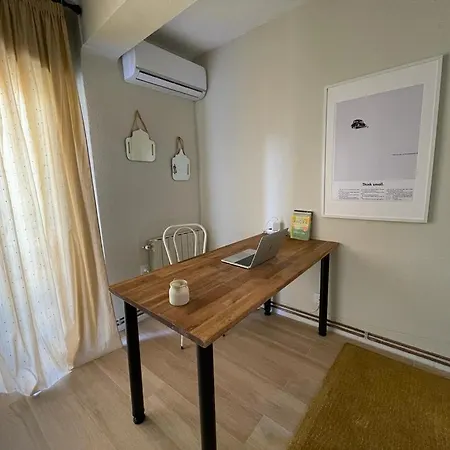 Precioso Apartamento. Buenas Vistas Y Tranquilidad *