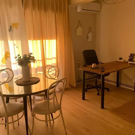 Precioso Apartamento. Buenas Vistas Y Tranquilidad